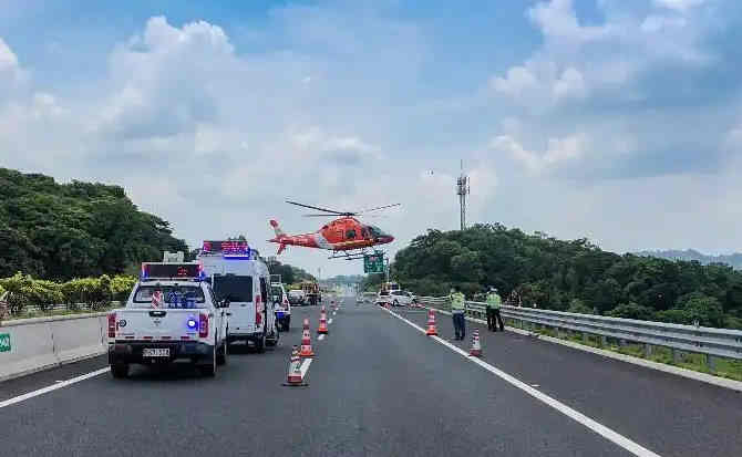 金塔高速公路汽车救援案例